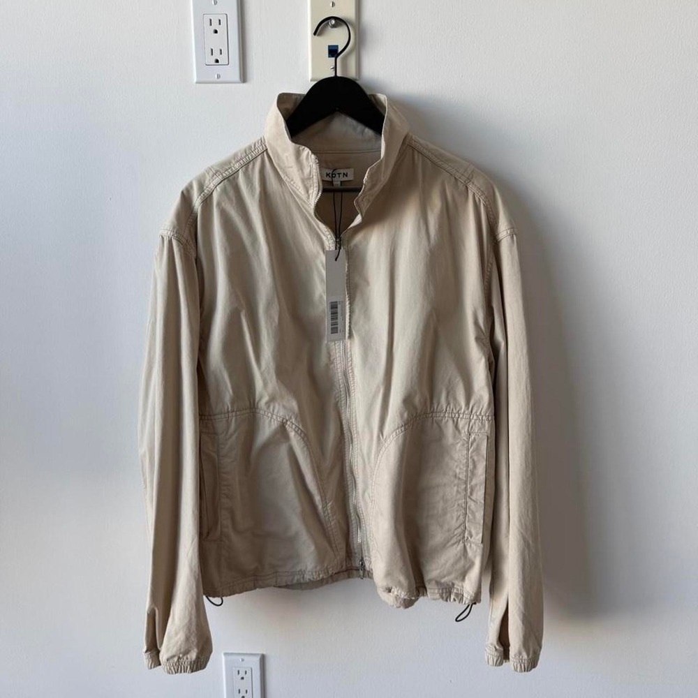 KOTN White lightweight jacket with zipper pockets
